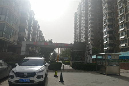 辛兴镇大杨家庄子社区4室2厅2卫2厨250㎡